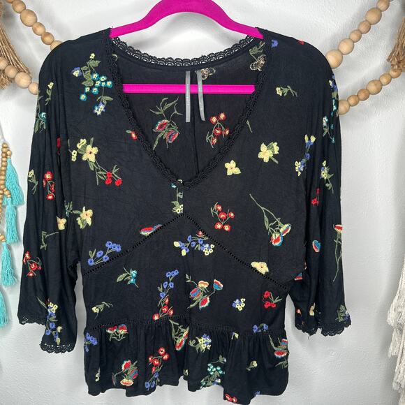 Anthropologie Tops - Anthropologie Parvati Black Floral Boho Top